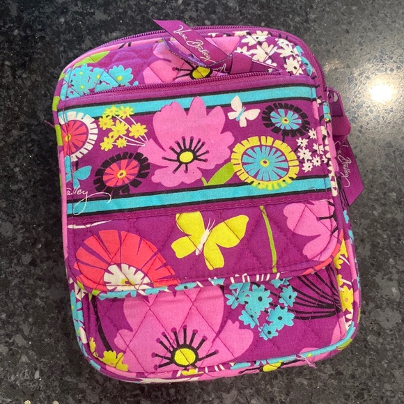 Vera Bradley Handbags - Vera Bradley Cross body bag